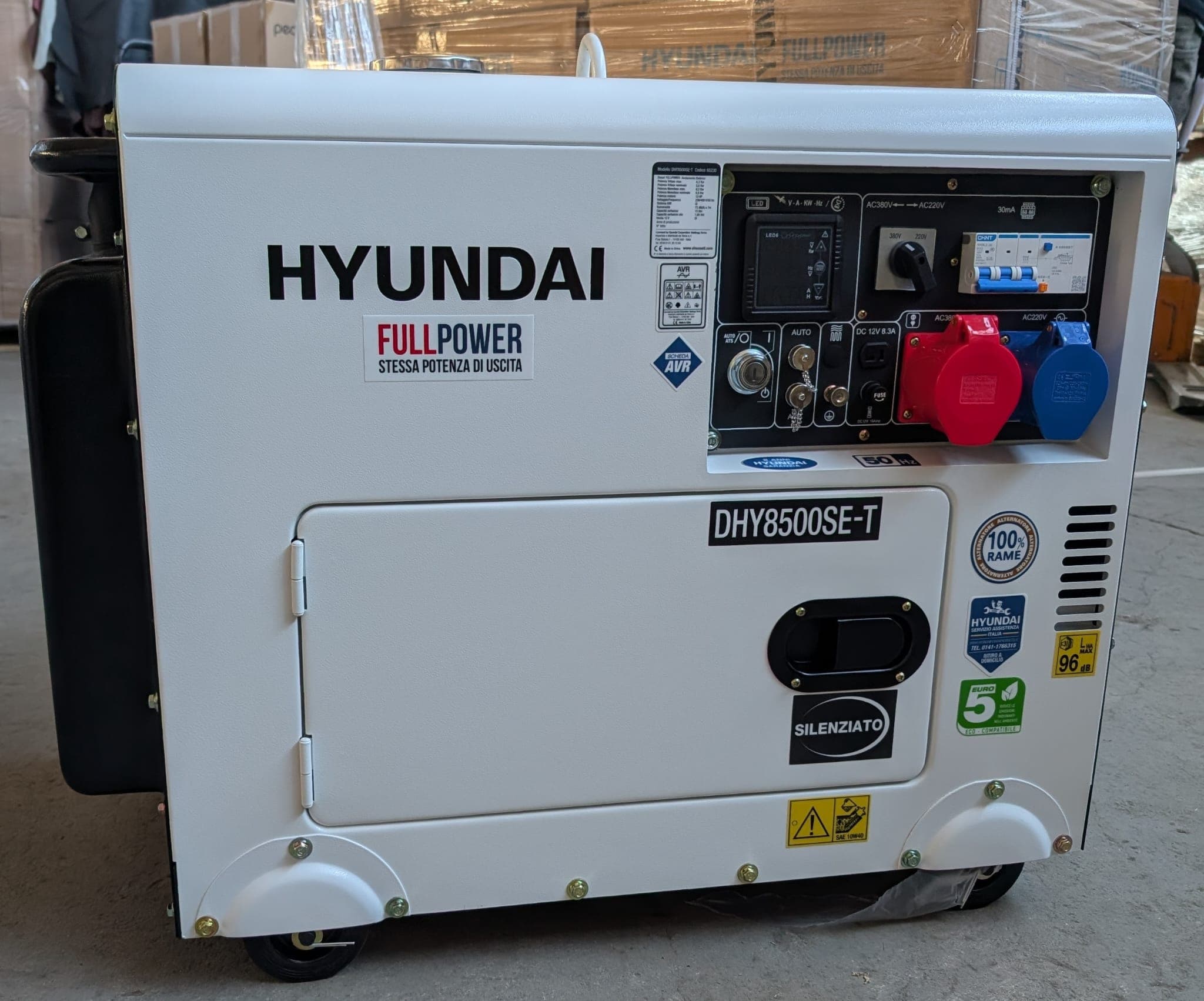 Дизелов генератор Hyundai 6KW пълна мощност AVR 456CC безшумен 100% медни намотки и електрически стартер